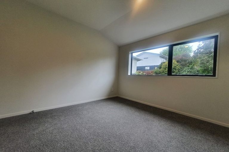 Photo of property in 3d Datura Place, Sunnynook, Auckland, 0620