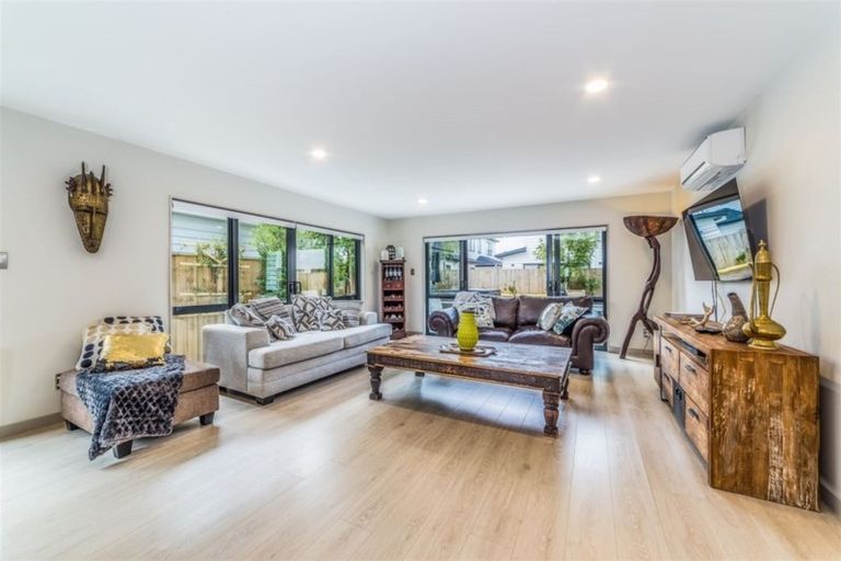 Photo of property in 10 Hangar Lane, Whenuapai, Auckland, 0618