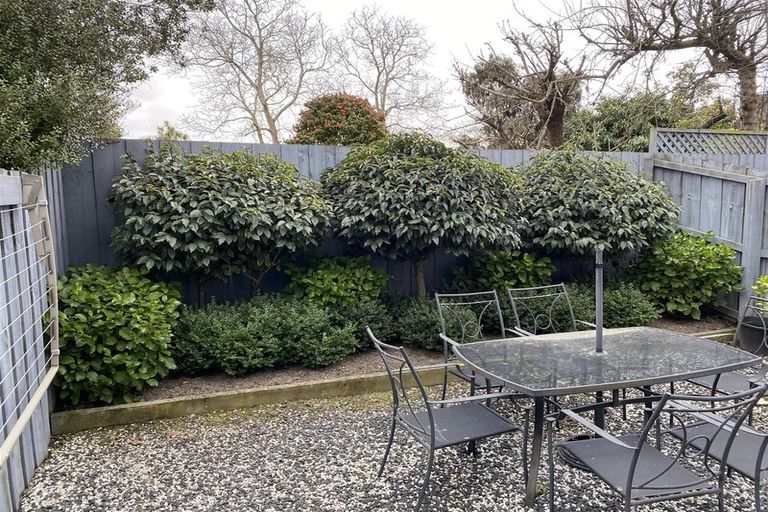 Photo of property in Cornwall Gardens, 16/27 Cornwall Street, St Albans, Christchurch, 8014