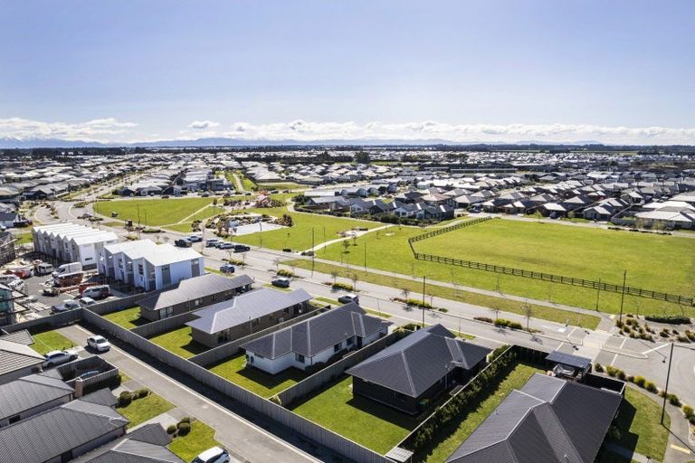 Photo of property in 66 Broadway Parade, Rolleston, 7615