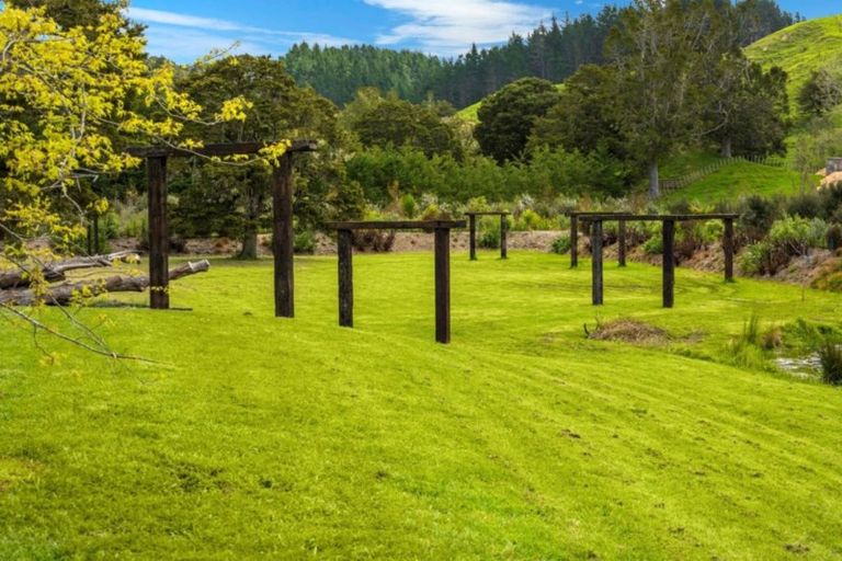 Photo of property in 1164 Weranui Road, Wainui, Silverdale, 0994