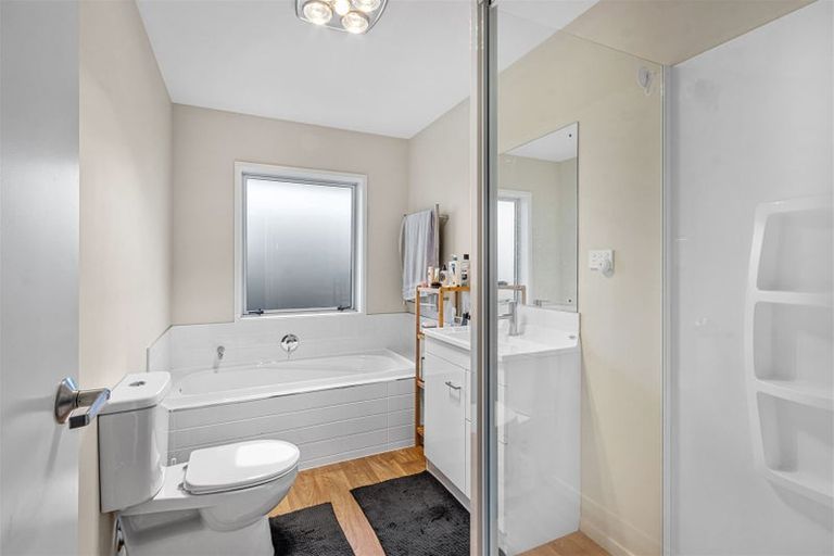 Photo of property in 68 Longcot Drive, Rolleston, 7615