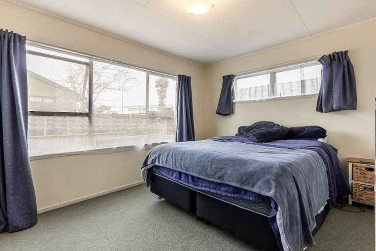 Photo of property in 8 Tui Place, Bell Block, New Plymouth, 4312