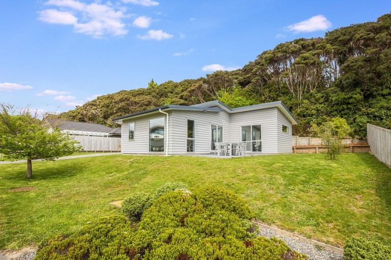Photo of property in 13 Banks Boulevard, Whitby, Porirua, 5024