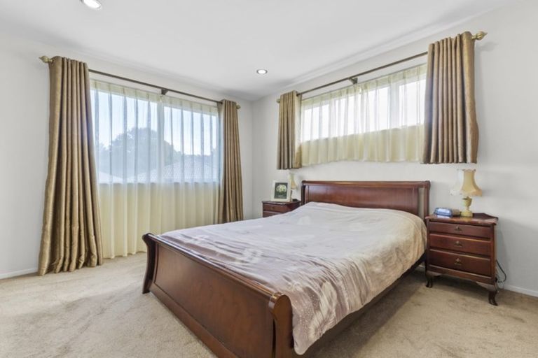 Photo of property in 21b Stamford Crescent, Flat Bush, Auckland, 2019