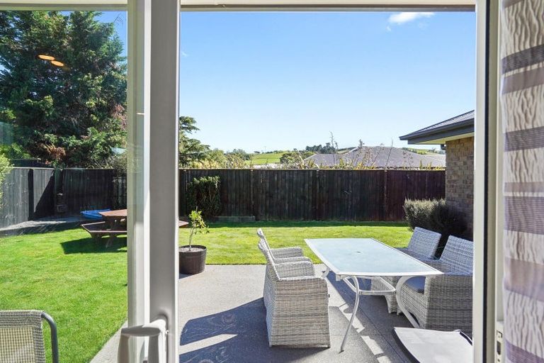 Photo of property in 8/17 Wineberry Avenue, Amberley, 7410