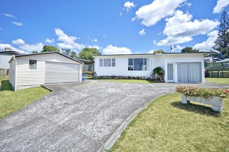 Photo of property in 15 Valley Road, Te Puke, 3119