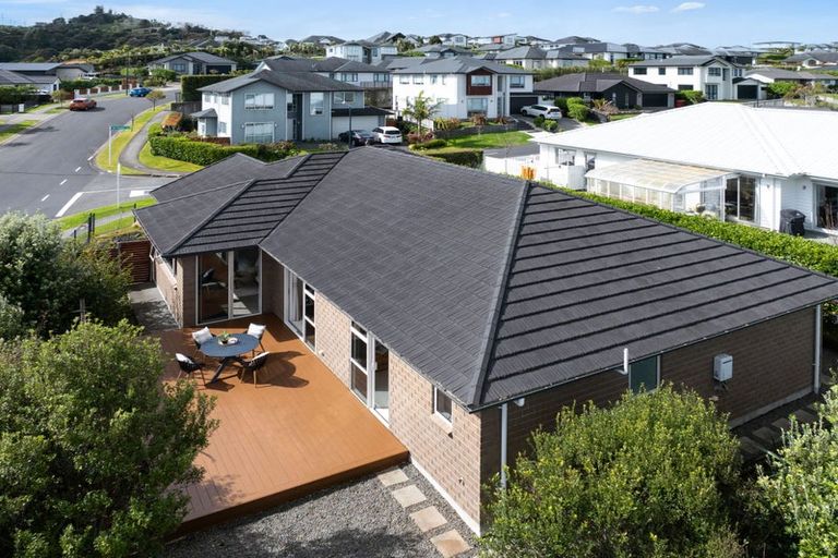 Photo of property in 11 Ian Gordon Lane, Orewa, 0931