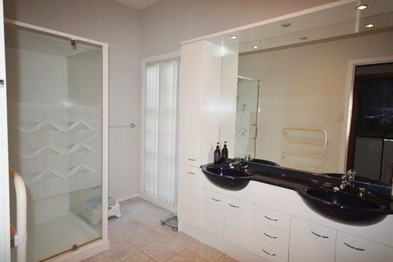 Photo of property in 25 Montrose Street, Waiau, 7332