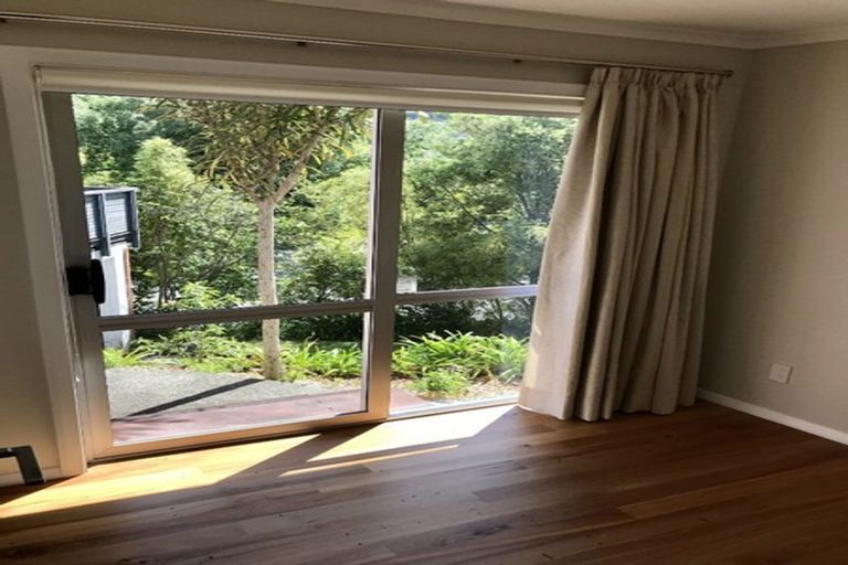 Photo of property in 1 Blue Mountains Road, Silverstream, Upper Hutt, 5019