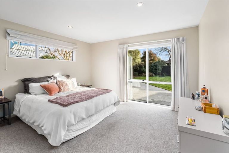Photo of property in 7 Copperfield Close, Parklands, Christchurch, 8083