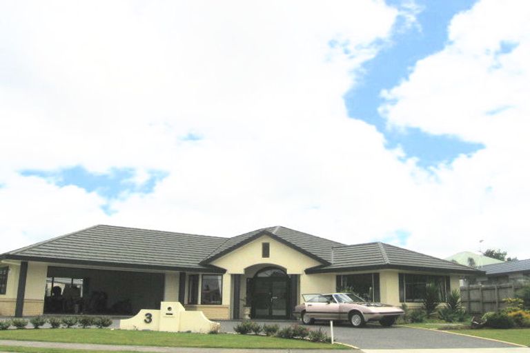 Photo of property in 3 Sunset Drive, Pukekohe, 2120