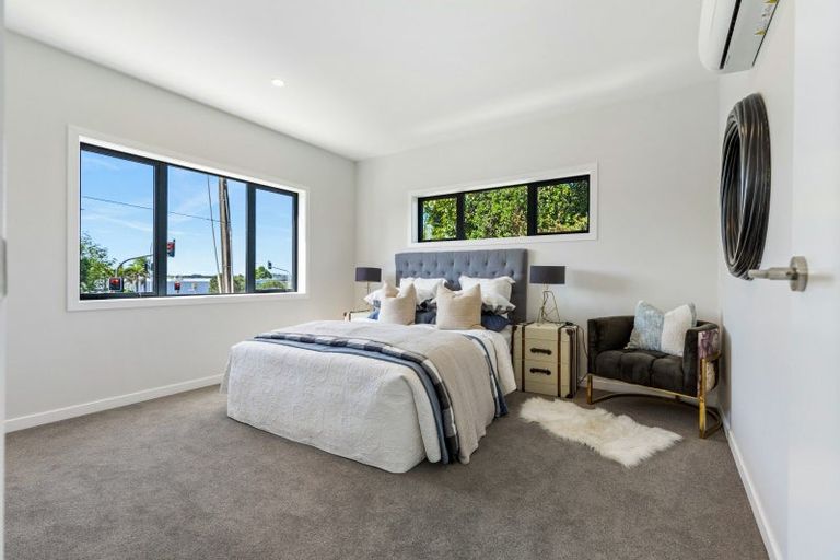 Photo of property in 15 Schnapper Rock Road, Greenhithe, Auckland, 0632