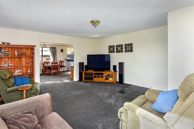 Photo of property in 2/19 Arkwright Place, Halswell, Christchurch, 8025