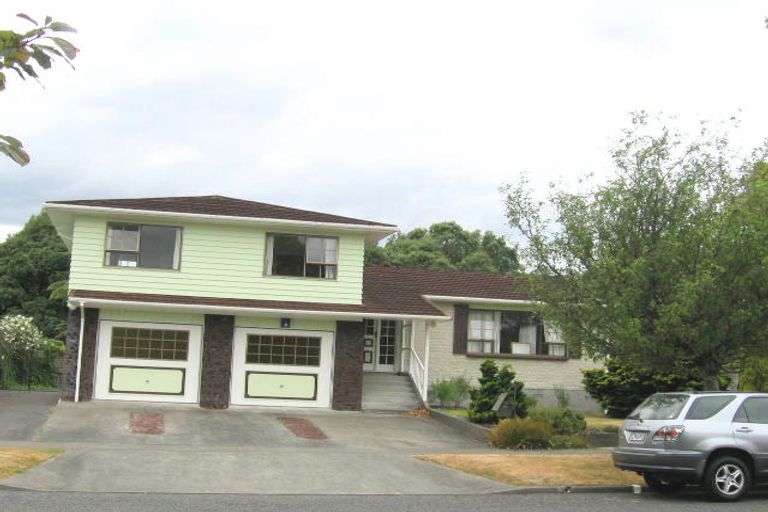 Photo of property in 136 California Drive, Totara Park, Upper Hutt, 5018