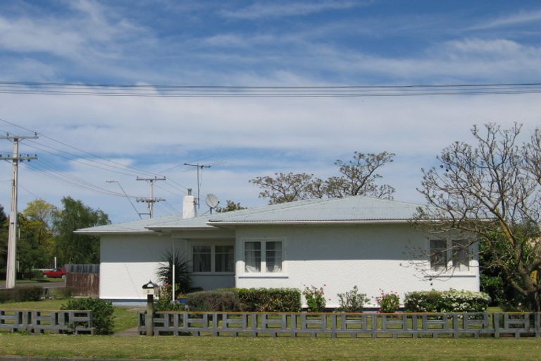 Photo of property in 2 Oates Street, Elgin, Gisborne, 4010