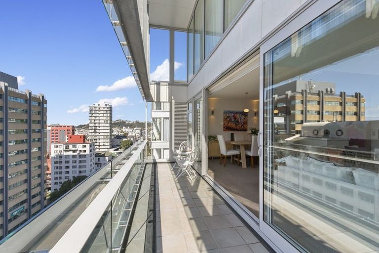 Photo of property in Montreaux Apartments, 10i/164 The Terrace, Wellington Central, Wellington, 6011