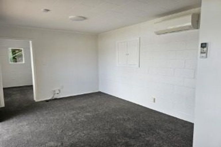 Photo of property in 54 Mana View Road, Paremata, Porirua, 5026