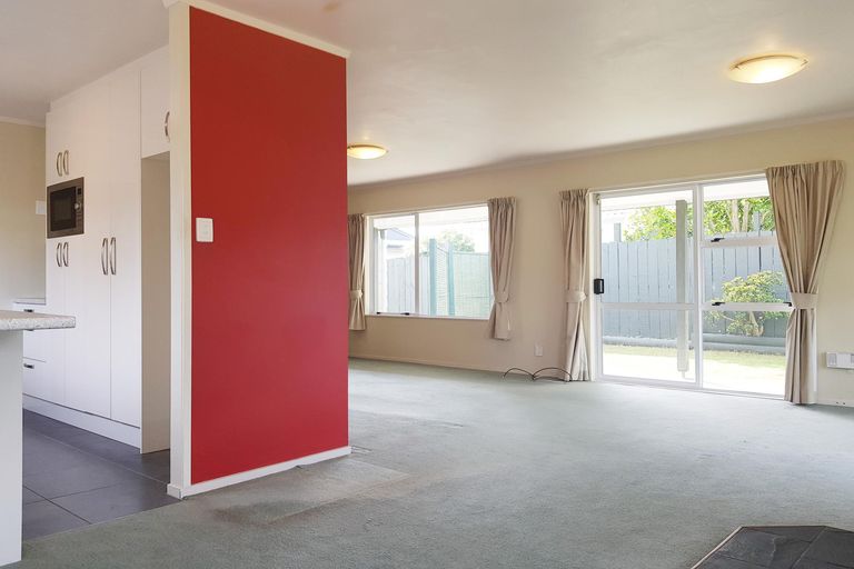 Photo of property in 56b Youngs Road, Papakura, 2110