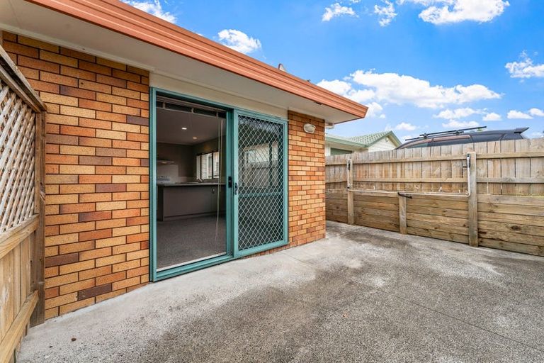 Photo of property in 1/52 Donald Street, Stanmore Bay, Whangaparaoa, 0932
