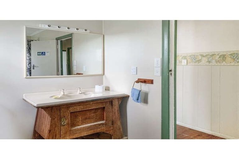 Photo of property in 93 Macarthur Street, Levin, 5510