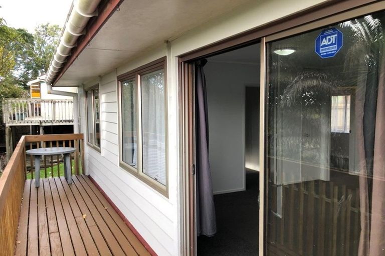 Photo of property in 85d Stottholm Road, Titirangi, Auckland, 0604