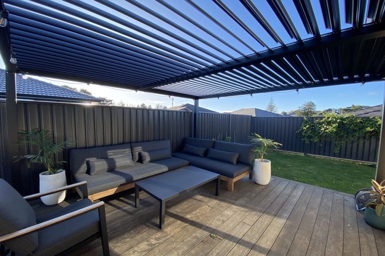 Photo of property in 11 Pioneer Crescent, Omokoroa, 3114