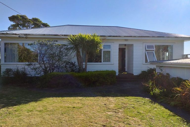 Photo of property in 62 Tarawera Road, Johnsonville, Wellington, 6037