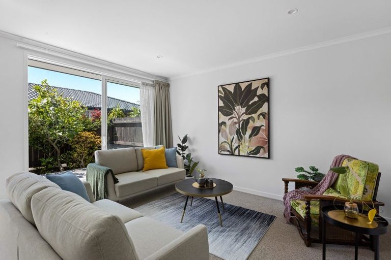 Photo of property in 28a Elizabeth Street, Orewa, 0931