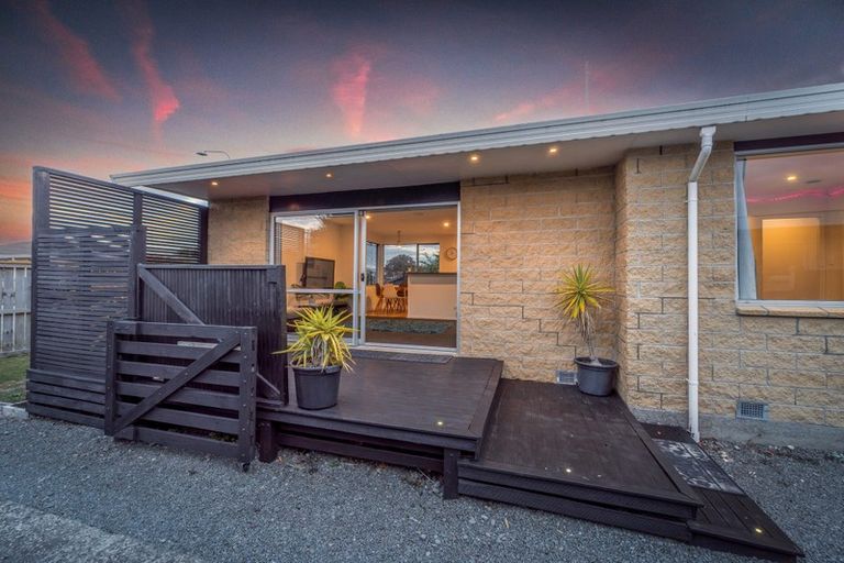 Photo of property in 11 Cowes Street, Avondale, Christchurch, 8061