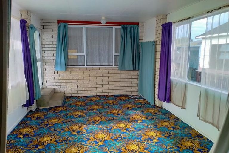 Photo of property in 22 Kings Drive, Levin, 5510