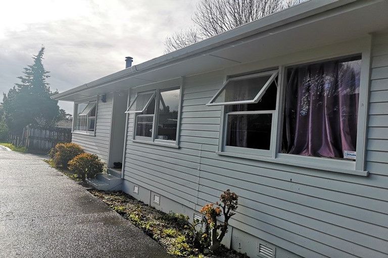 Photo of property in 70 Glendene Avenue, Glendene, Auckland, 0602