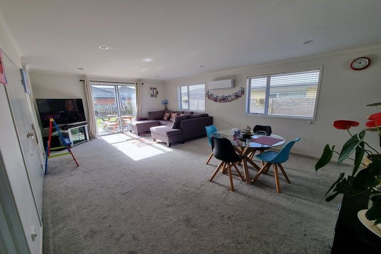 Photo of property in 55 Shrule Place, Huntington, Hamilton, 3210