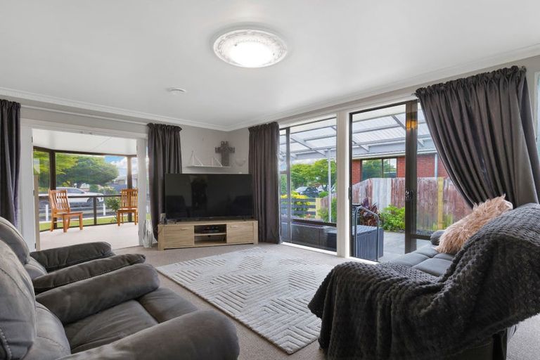 Photo of property in 10 Maple Street, Bishopdale, Christchurch, 8053