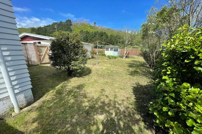 Photo of property in 18 Nelson Crescent, Wainuiomata, Lower Hutt, 5014