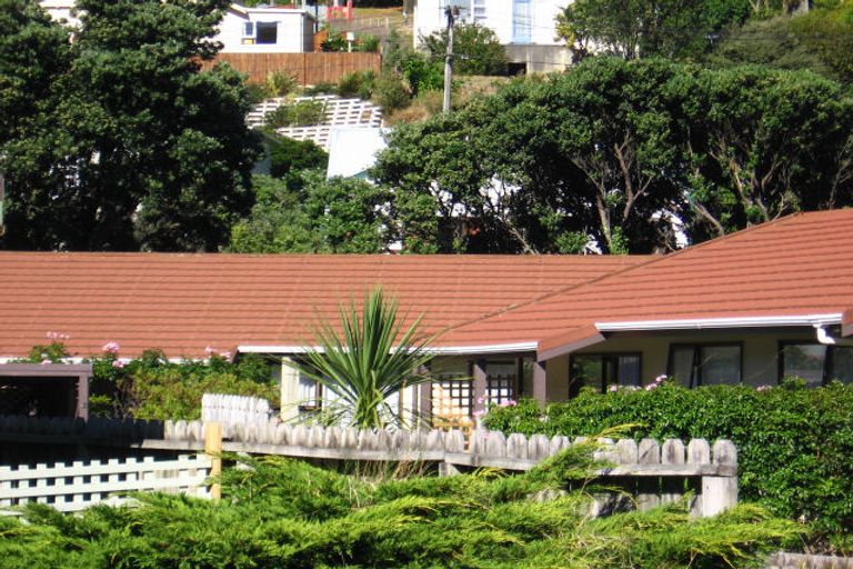 Photo of property in 80 Weka Street, Miramar, Wellington, 6022