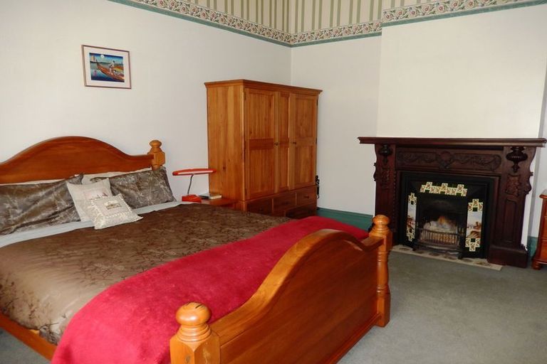 Photo of property in 19 Wharfe Street, South Hill, Oamaru, 9400