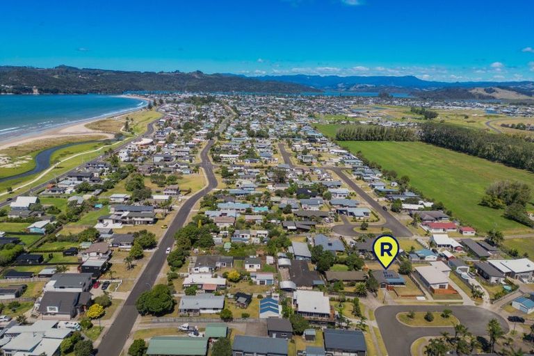 Photo of property in 11 Clipper Place, Whitianga, 3510