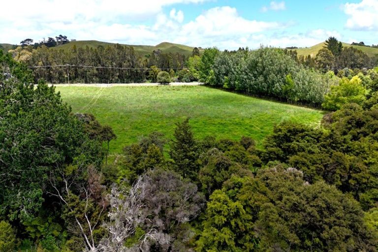 Photo of property in 238 Wharehine Road, Tauhoa, Wellsford, 0973