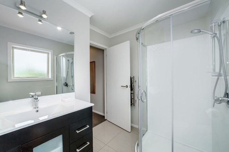 Photo of property in 29 Feist Street, Carterton, 5713