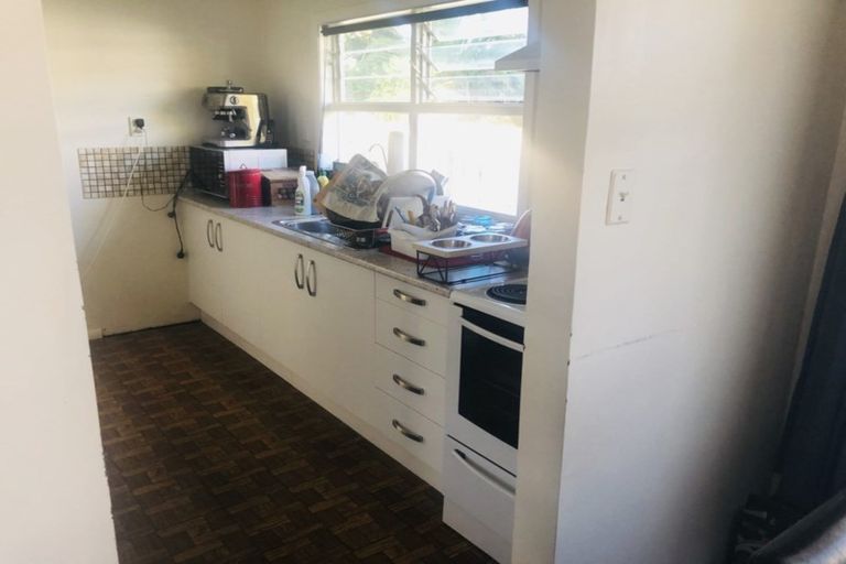 Photo of property in 42 Pollen Crescent, Melville, Hamilton, 3206