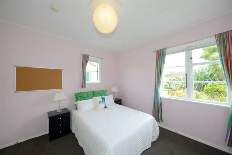Photo of property in 6 Kitchener Place, Opawa, Christchurch, 8023