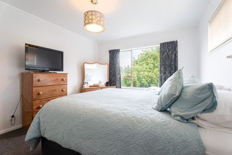 Photo of property in 27 Inlet View, Titahi Bay, Porirua, 5022