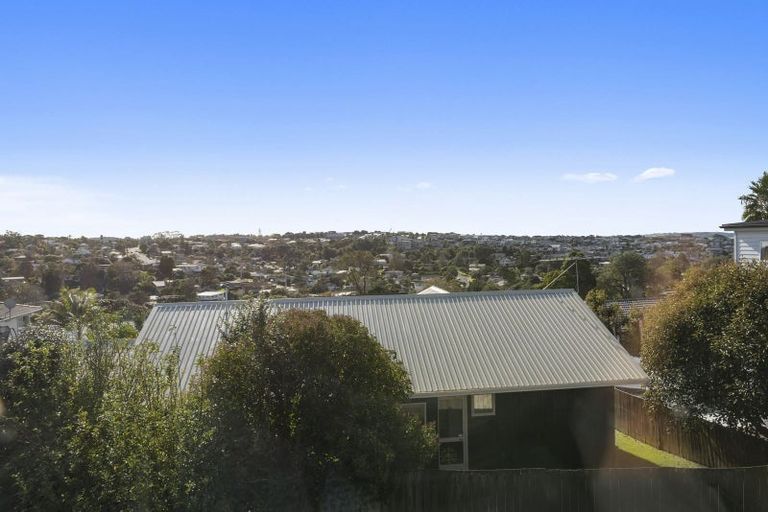 Photo of property in 2/161 Stredwick Drive, Torbay, Auckland, 0630