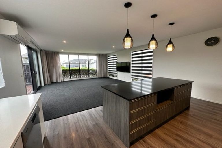 Photo of property in 81 Ridgedale Road, Silverdale, 0932