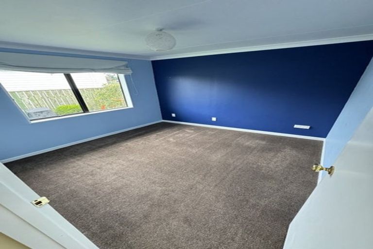 Photo of property in 5 Simcox Street, Otaki Beach, Otaki, 5512