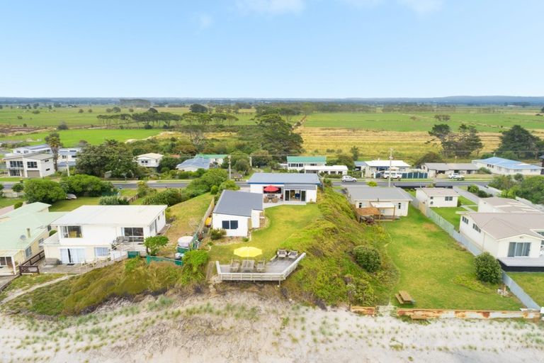 Photo of property in 333 Pukehina Parade, Pukehina, 3189