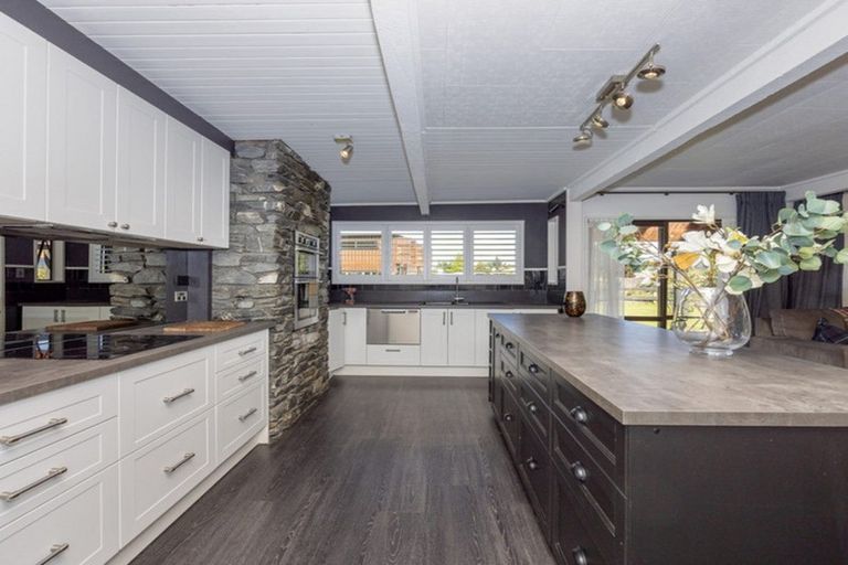 Photo of property in 2 Mclennan Road, Hawea Flat, Wanaka, 9382
