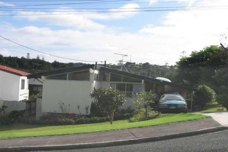 Photo of property in 25 Radiata Lane, Chatswood, Auckland, 0626