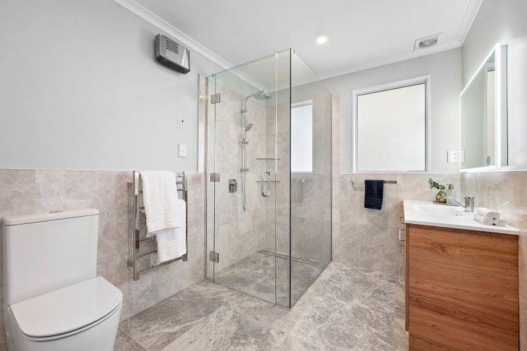 Photo of property in 7 Tree Top Lane, Paparangi, Wellington, 6037